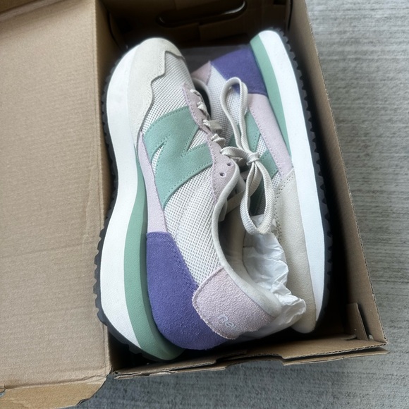 New Balance 237 Women’s Size 9 Moonbeam/Sage/Leaf - Picture 2 of 8